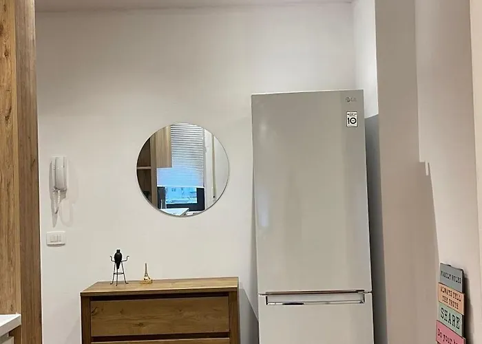 아파트 Simplicity Center 티라나