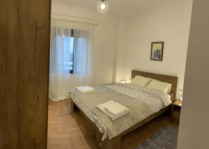 Simplicity Center * 티라나
