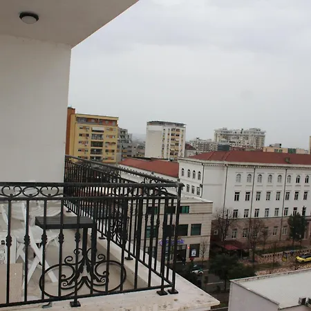 Apartment Simplicity Center Tirana